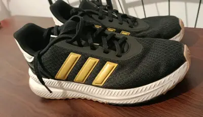 Zapatillas deportivas adidas - miniatura 1
