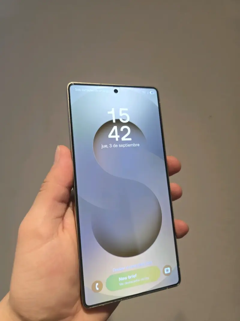 Samsung Galaxy S25 Ultra en buen estado - 3