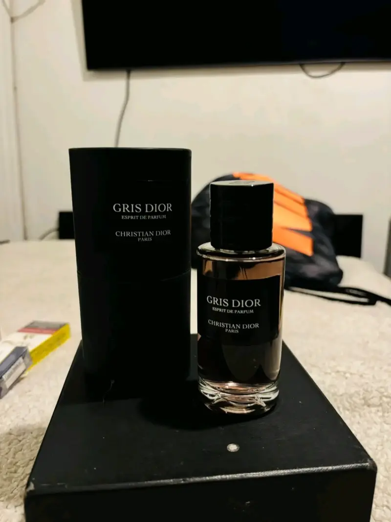 Perfume Gris Dior Esprit de Parfum 125ml