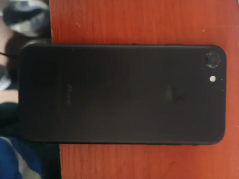 iPhone 7 - 2
