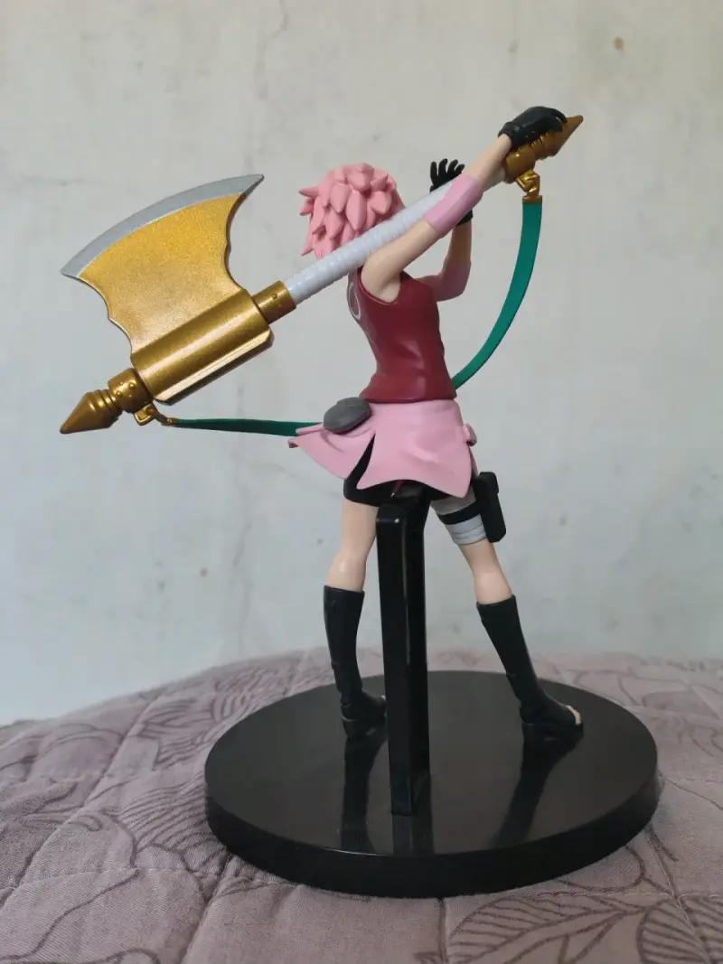 Figura de acción Sakura Haruno con hacha - 2