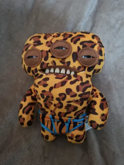 Peluches y juguetes - miniatura 1