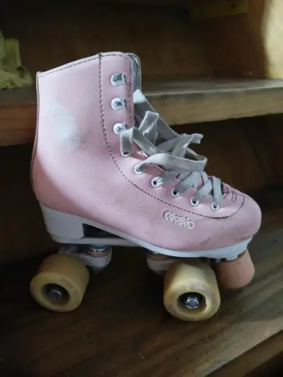 Patines de cuatro ruedas Oxelo rosa con protecciones - miniatura 1