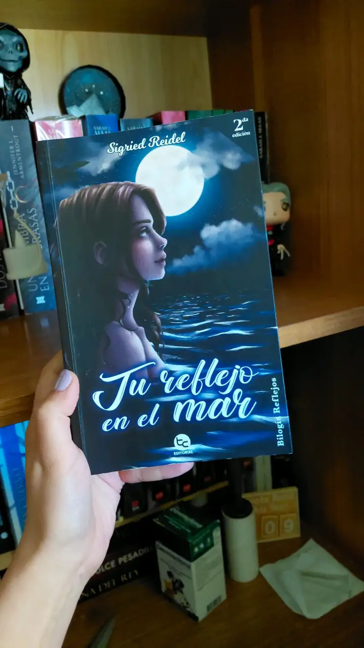 Libro 'Tu reflejo en el mar' de Sigrid Reidel - 1