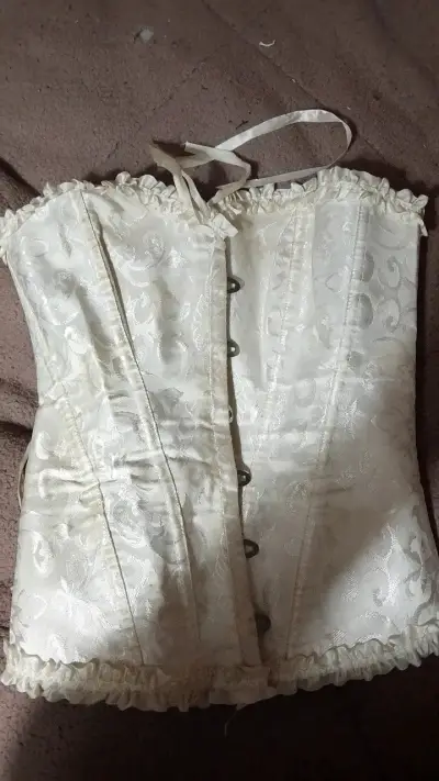 Corset blanco de encaje con cierre frontal - miniatura 2