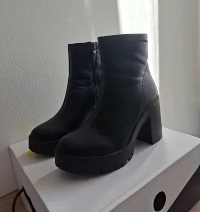 Botines cuero negro - miniatura 2