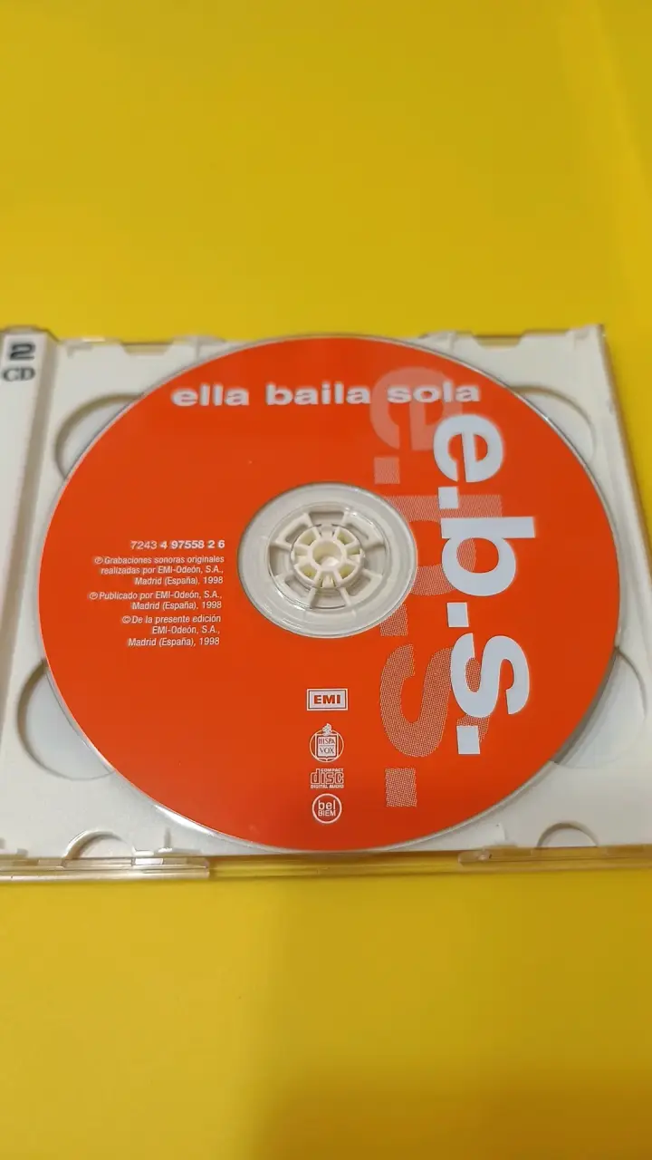 CD doble de Ella Baila Sola - 5