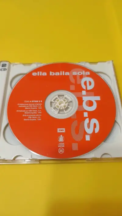 CD doble de Ella Baila Sola - miniatura 5