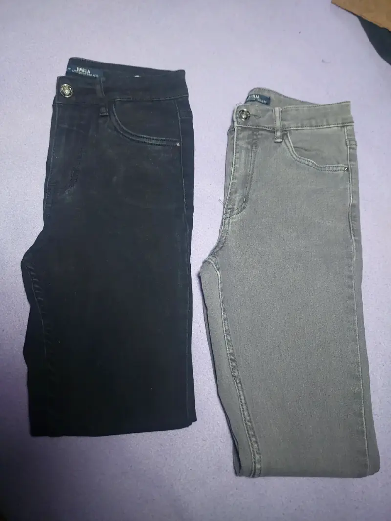 Pantalones de mezclilla negros y grises para mujer - 1