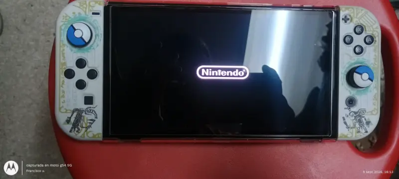 Consola Nintendo Switch OLED con Accesorio - 6