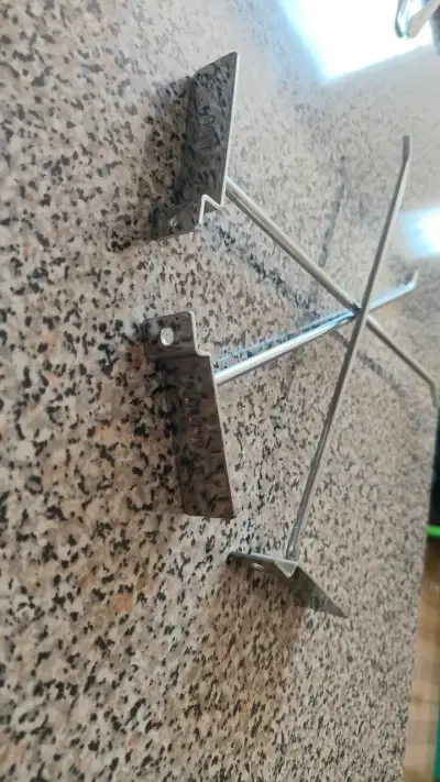 Gancho de metal para colgar herramientas - miniatura 4