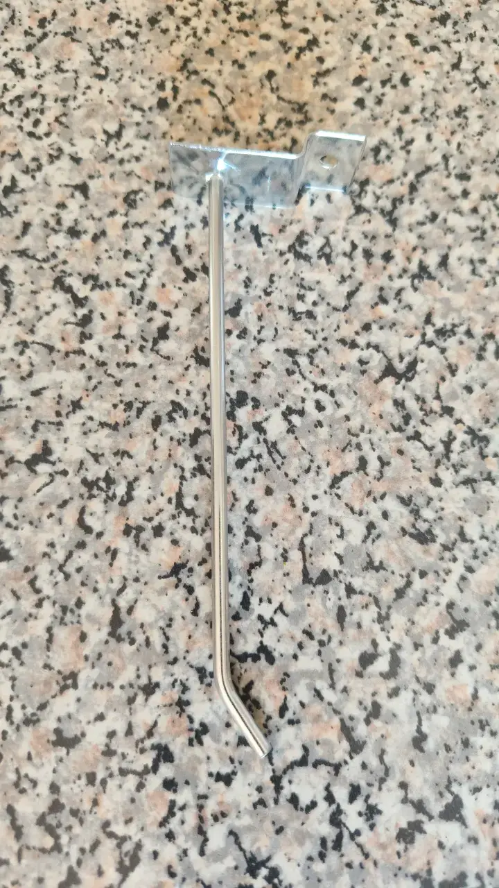 Soporte de metal para estantes - 1