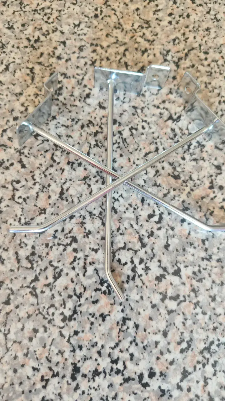 Soporte de metal para estantes - 2