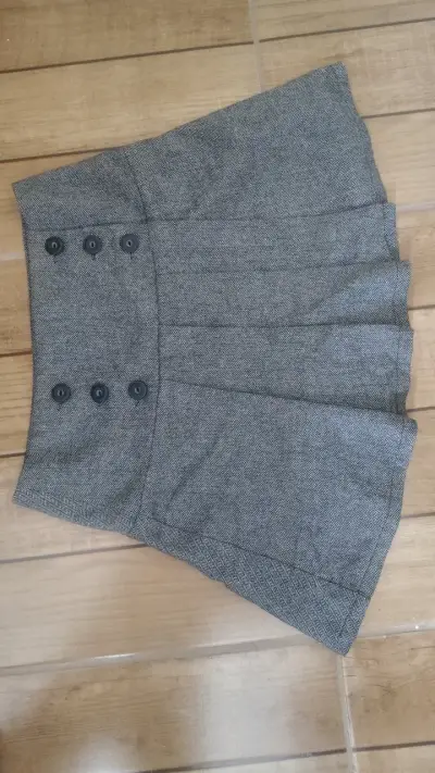 Falda corta gris con botones Orsay - miniatura 1