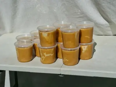 Set de 14 envases de miel casera - miniatura 2