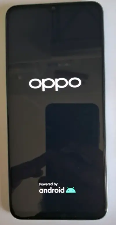 Teléfono Oppo Android en buen estado - miniatura 1