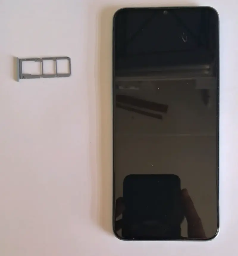 Teléfono Oppo Android en buen estado - 2