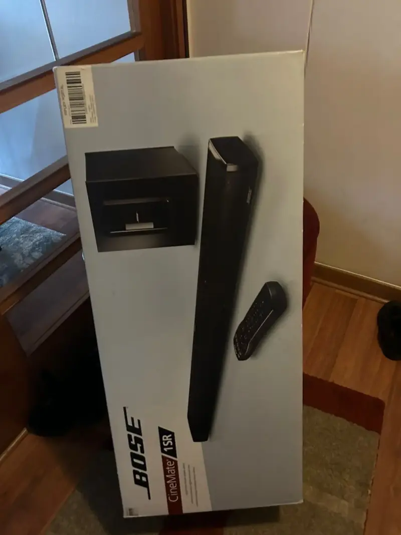 Sistema de sonido Bose CineMate 1SR con subwoofer