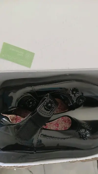 Zapatos charol cueca - miniatura 1