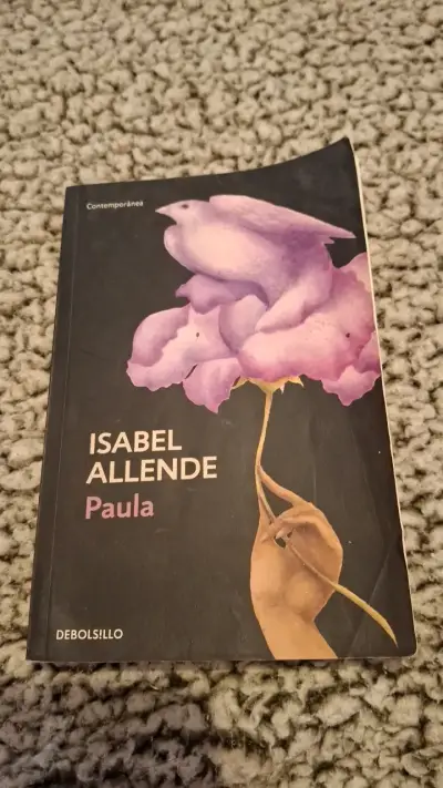 Pack de libros Isabel Allende 'De amor y de sombra' y 'Paula' - miniatura 3