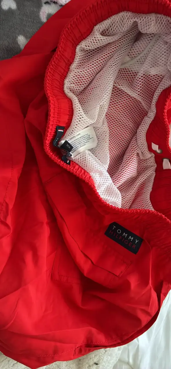 Shorts rojos Tommy Hilfiger para hombre - 2