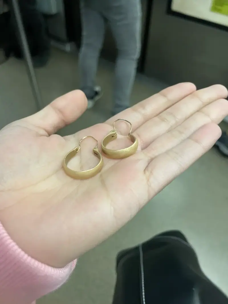 Aros de oro 18k en caja elegante - 4