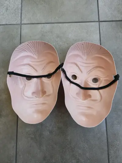 Máscaras de disfraz Salvador Dalí con elástico - miniatura 3