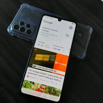 Smartphone Samsung Galaxy con funda y pin SIM - miniatura 4