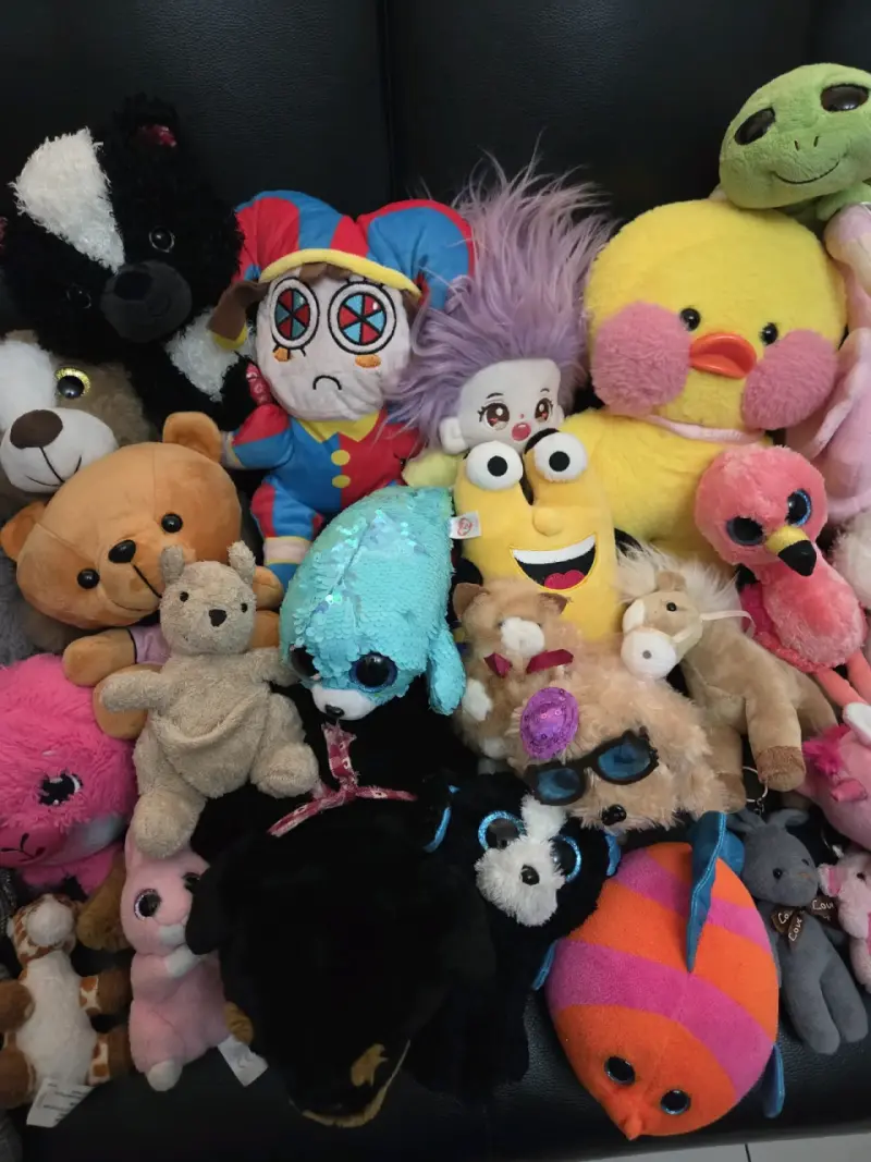Lote de peluches variados en buen estado - 3