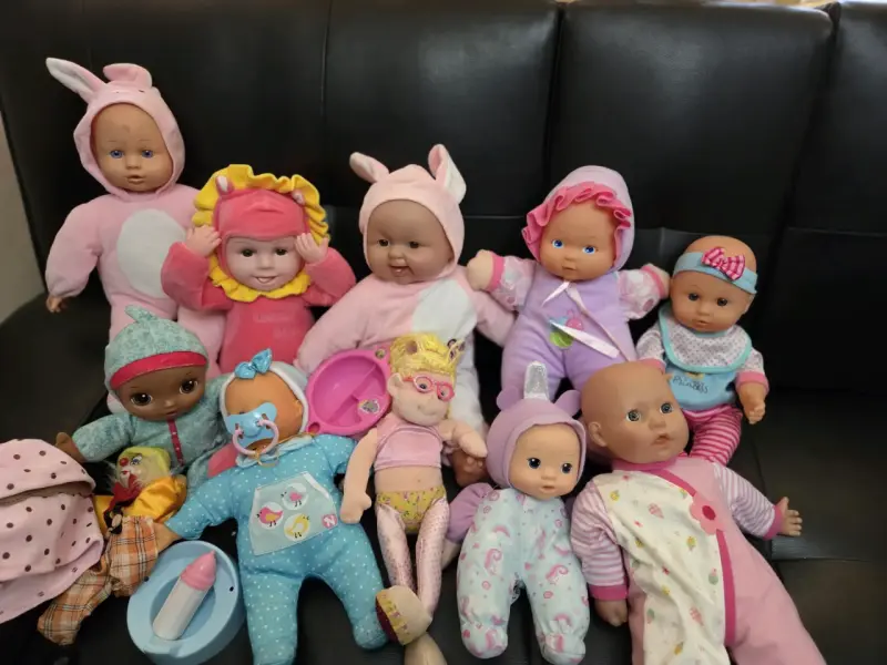 Lote de muñecas de juguete para niños - 1