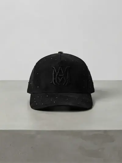 Gorra negra con diseño bordado y detalles brillantes - miniatura 1