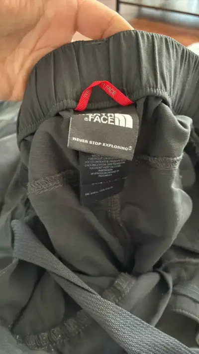 Pantalones The North Face para hombre en gris - miniatura 1