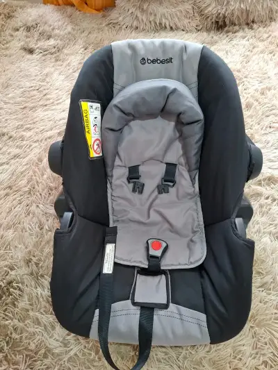 Silla de Auto Bebesit para Bebé con Arnés - miniatura 2