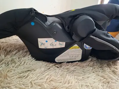 Silla de Auto Bebesit para Bebé con Arnés - miniatura 4