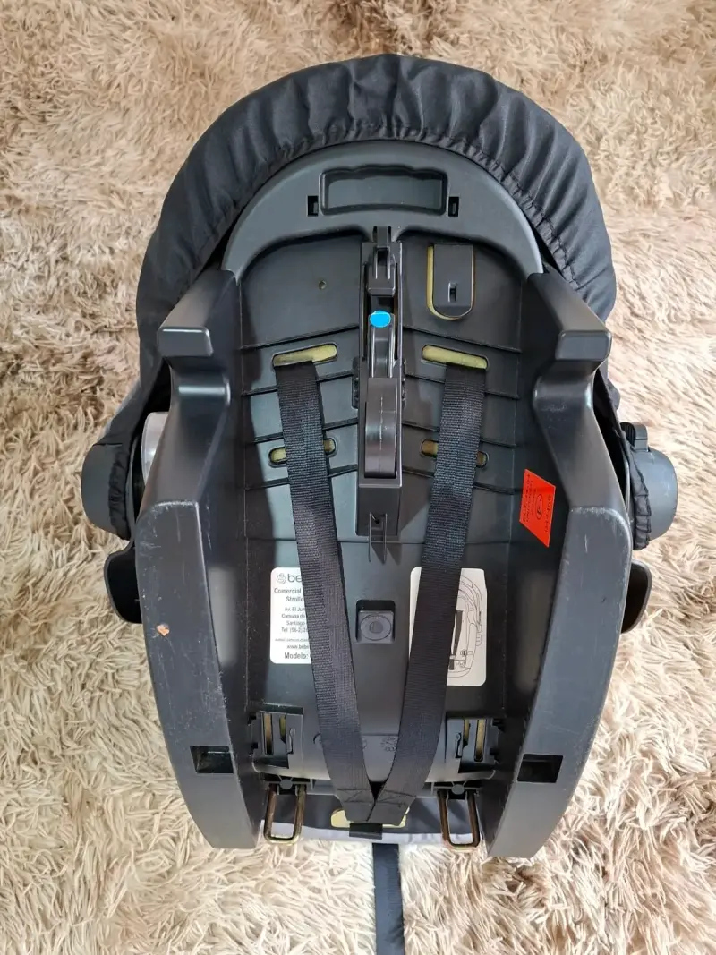Silla de Auto Bebesit para Bebé con Arnés - 6