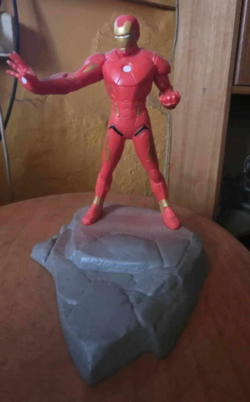 LOTE 11 FIGURAS + REVISTA MARVEL HÉROES Y VILLANOS - 5