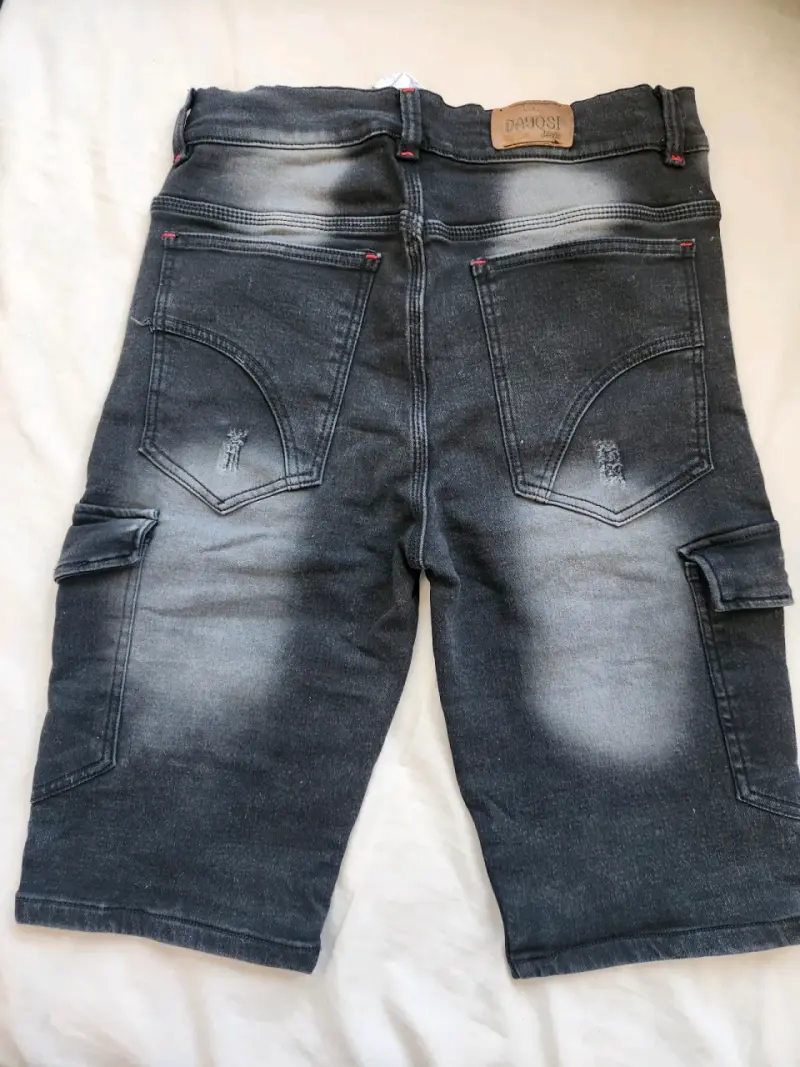 Bermudas de mezclilla desgastadas para hombre - 2