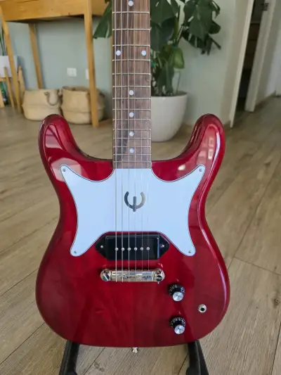 Guitarra Eléctrica Epiphone Coronet Cherry (P-90) - miniatura 6