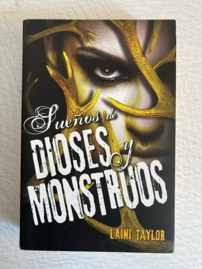 Libro Sueños de Dioses y Monstruos de Laini Taylor - miniatura 1
