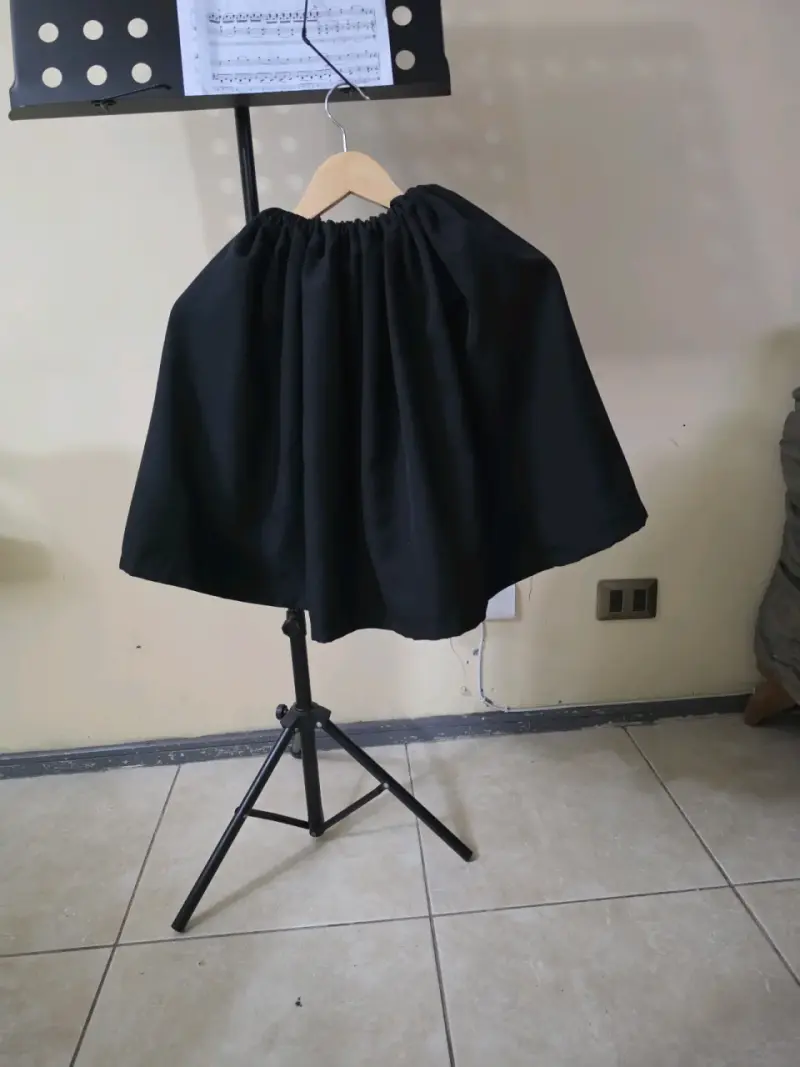 Falda negra para baile folclórico chileno talla sm