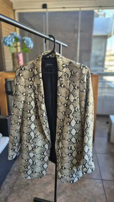Blazer Zara Basic estampado animal print - miniatura 1