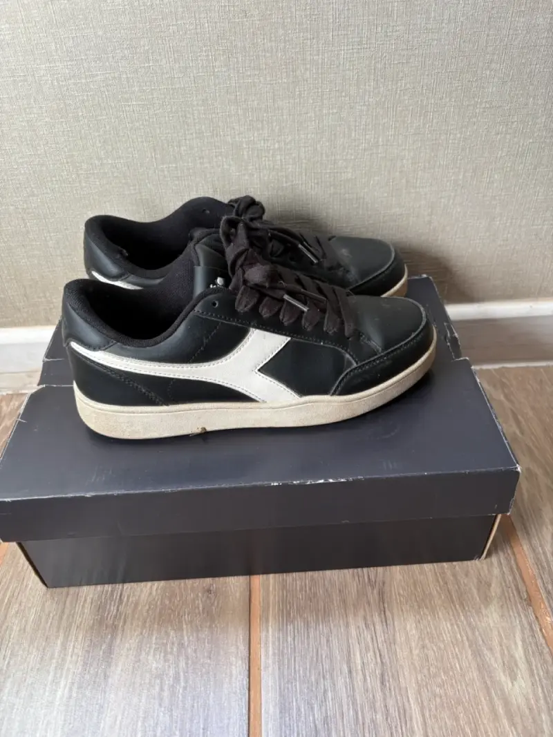 Zapatillas negras Diadora casuales para hombre - 2