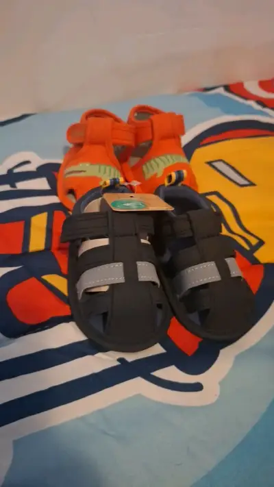 Sandalias para niños colores azul y naranja - miniatura 1