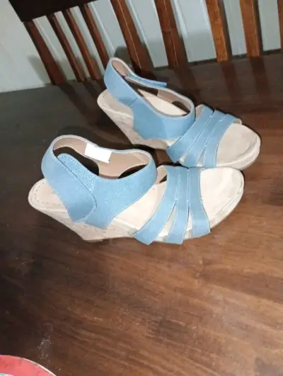 Sandalias de cuña azul para mujer - miniatura 2