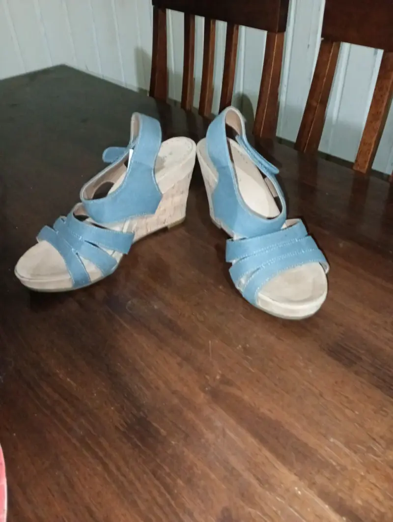 Sandalias de cuña azul para mujer - 4