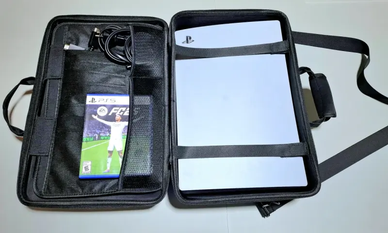 Consola PS5 con dos controles y juegos incluidos - 4