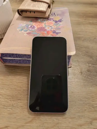 iPhone 14/128 GB Morado 💜🟣 - miniatura 3