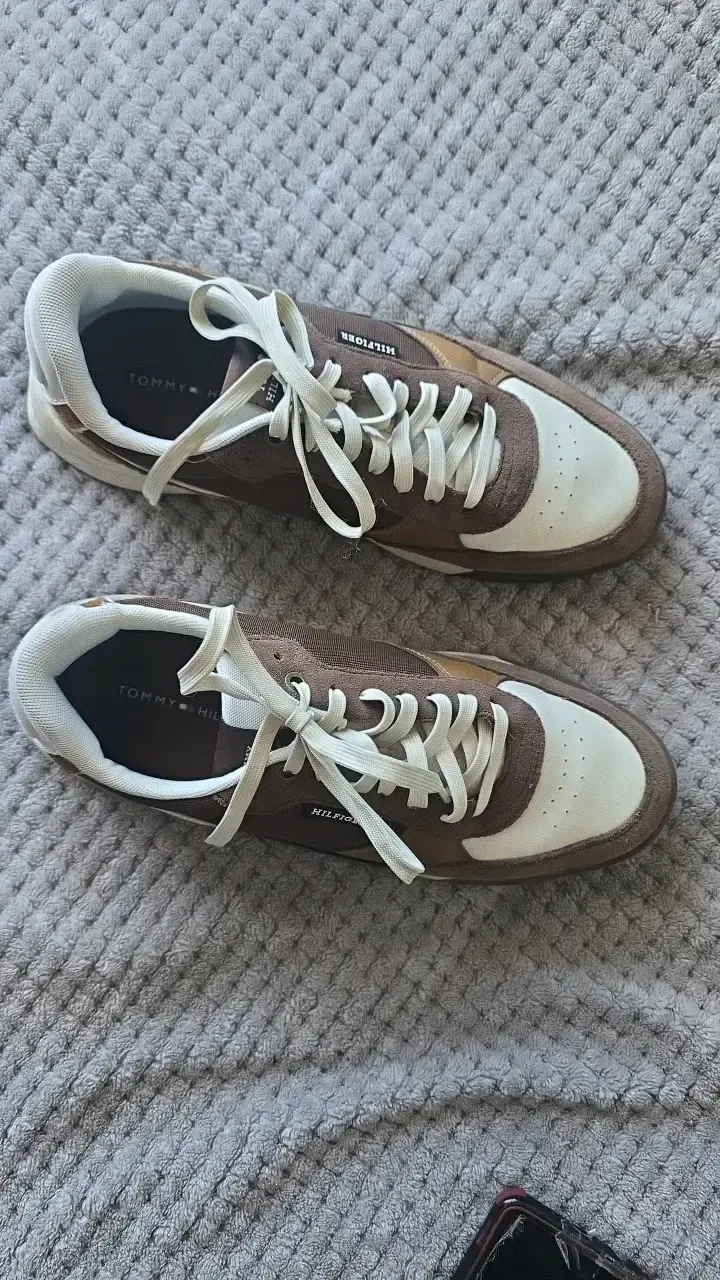 Zapatillas casuales Tommy Hilfiger marrón y blanco - 3