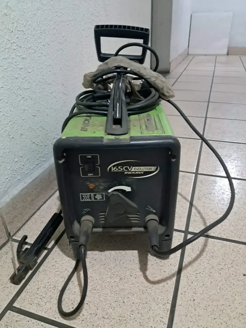 Lote de Herramientas Eléctricas y Construcción - 1