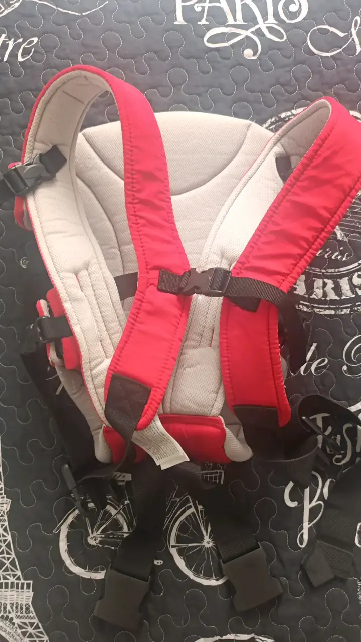 Mochila Porta Bebé Bebesit Roja Cómoda - 3